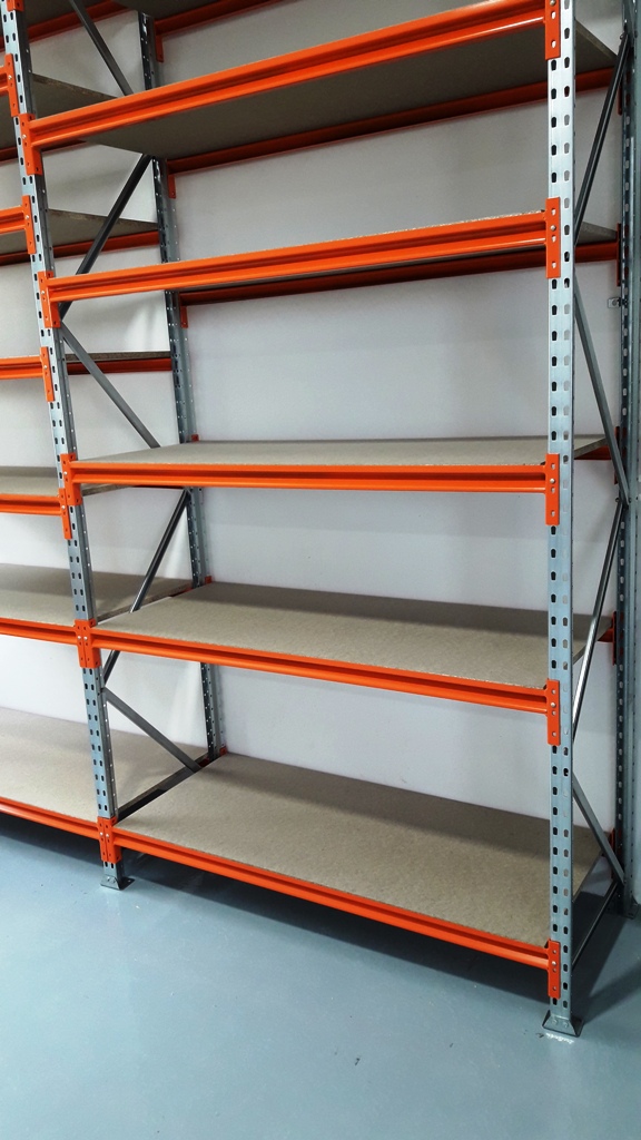 estanteria galvanizada con tablero DM